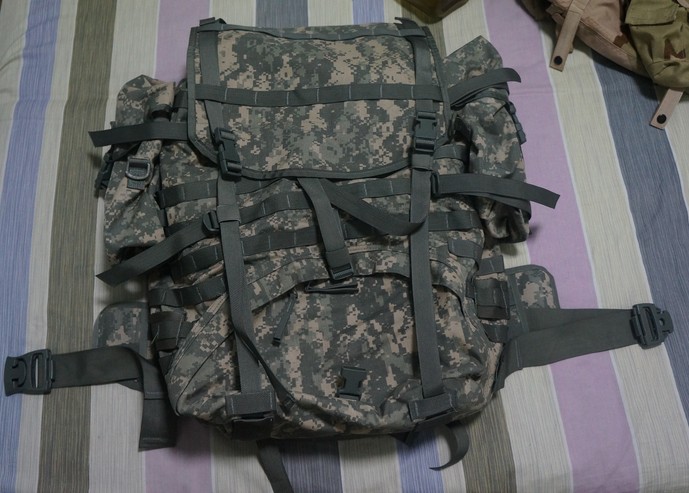 molle ii 背包正面.jpg