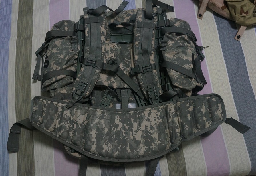 molle ii 背包背负.jpg