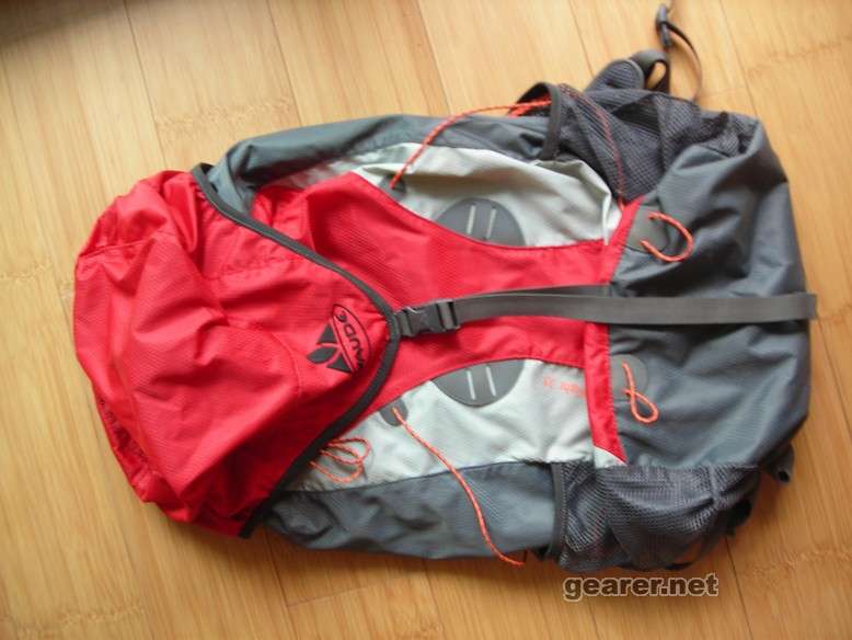 6. Vaude Cross Ultralight 35，八成新。转让价RMB 180。