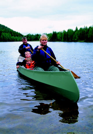 Family in Canoe.jpg