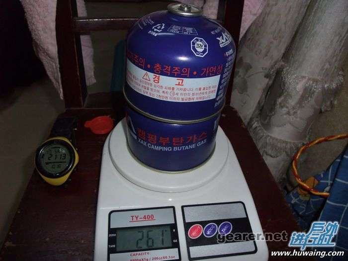 两个空气罐重量261-131=130G。实际用气60G，坚持了147分钟