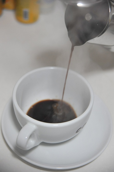 自制黑咖啡（宜家的咖啡壶，costa的豆）